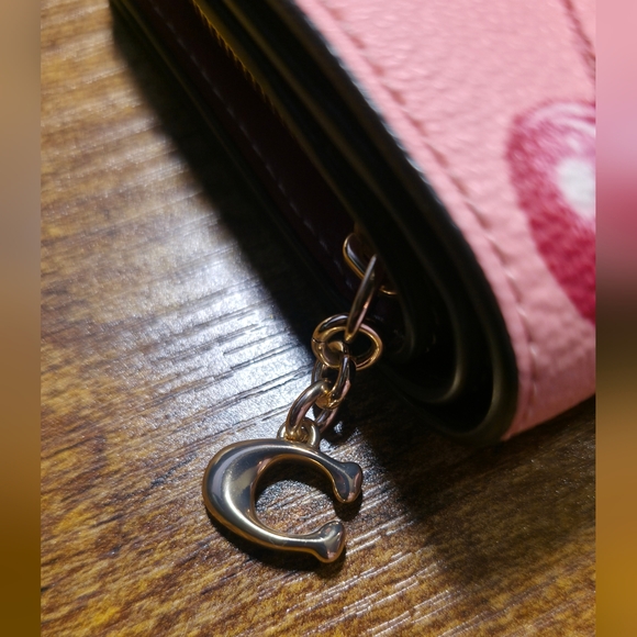 Coach Snap Wallet Pink Cherry Print - Picture 3 of 6